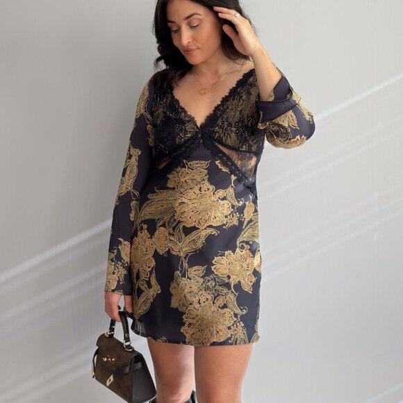 Women’s Navy Lace Floral Long Sleeve Mini Dress - Picture 6 of 12